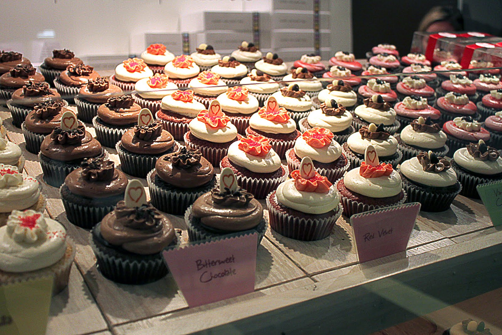 Ingredients of a 20something Chicago cupcake crawl
