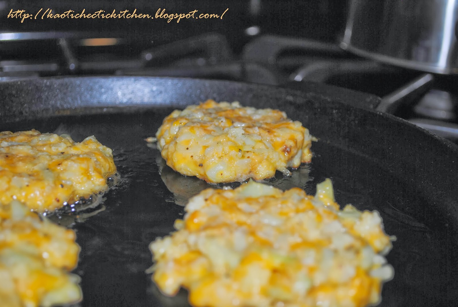cheesy cauliflower patties