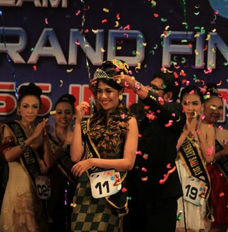 Windu Pemenang Miss Internet 2013 di Bali