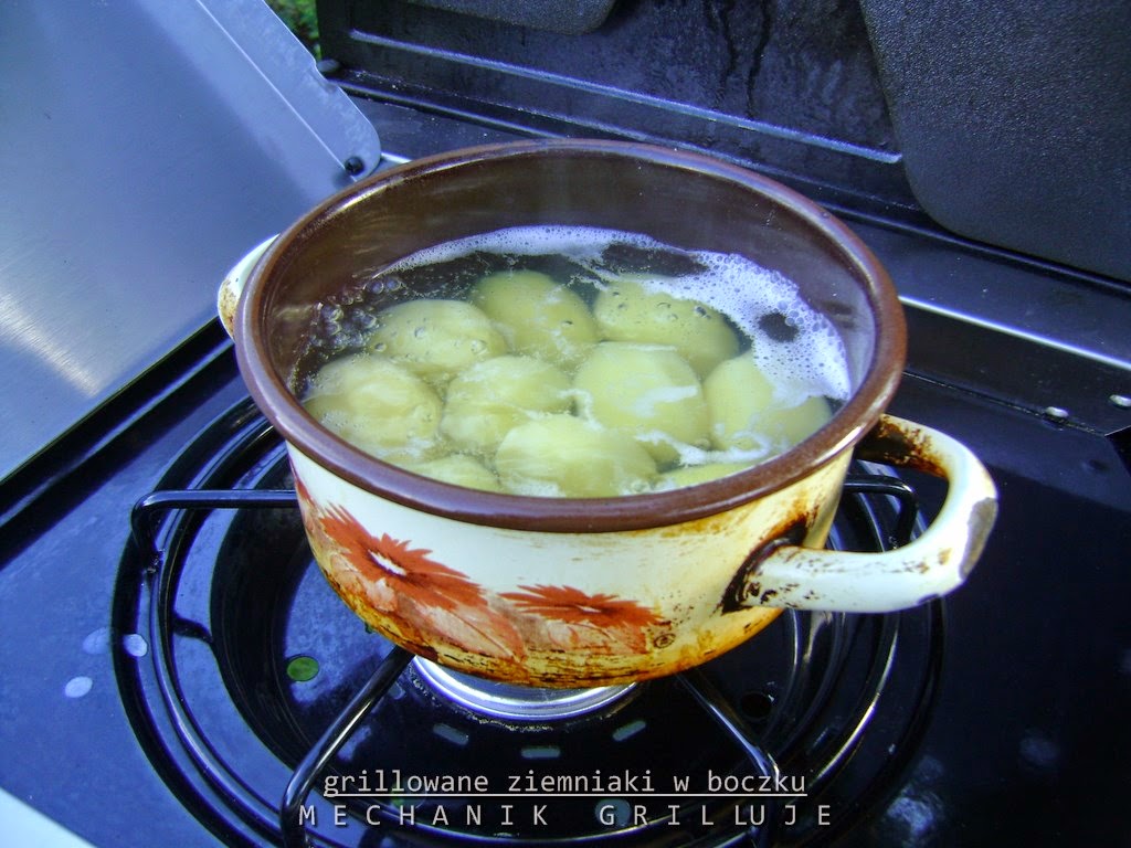 Grillowane młode ziemniaki w boczku mechanik grilluje broil king grilluj i gotuj