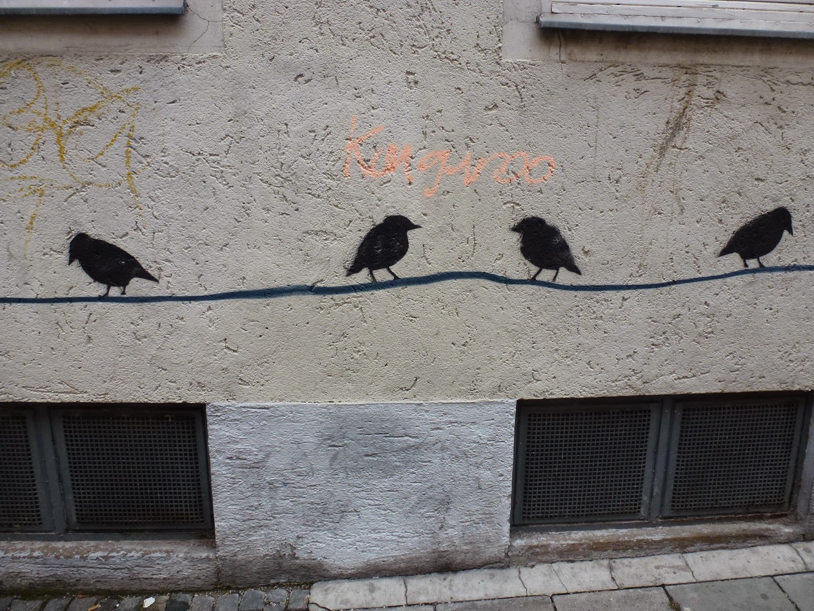 Streetart, Graffiti, Urbanart, Vögel, Silhouetten