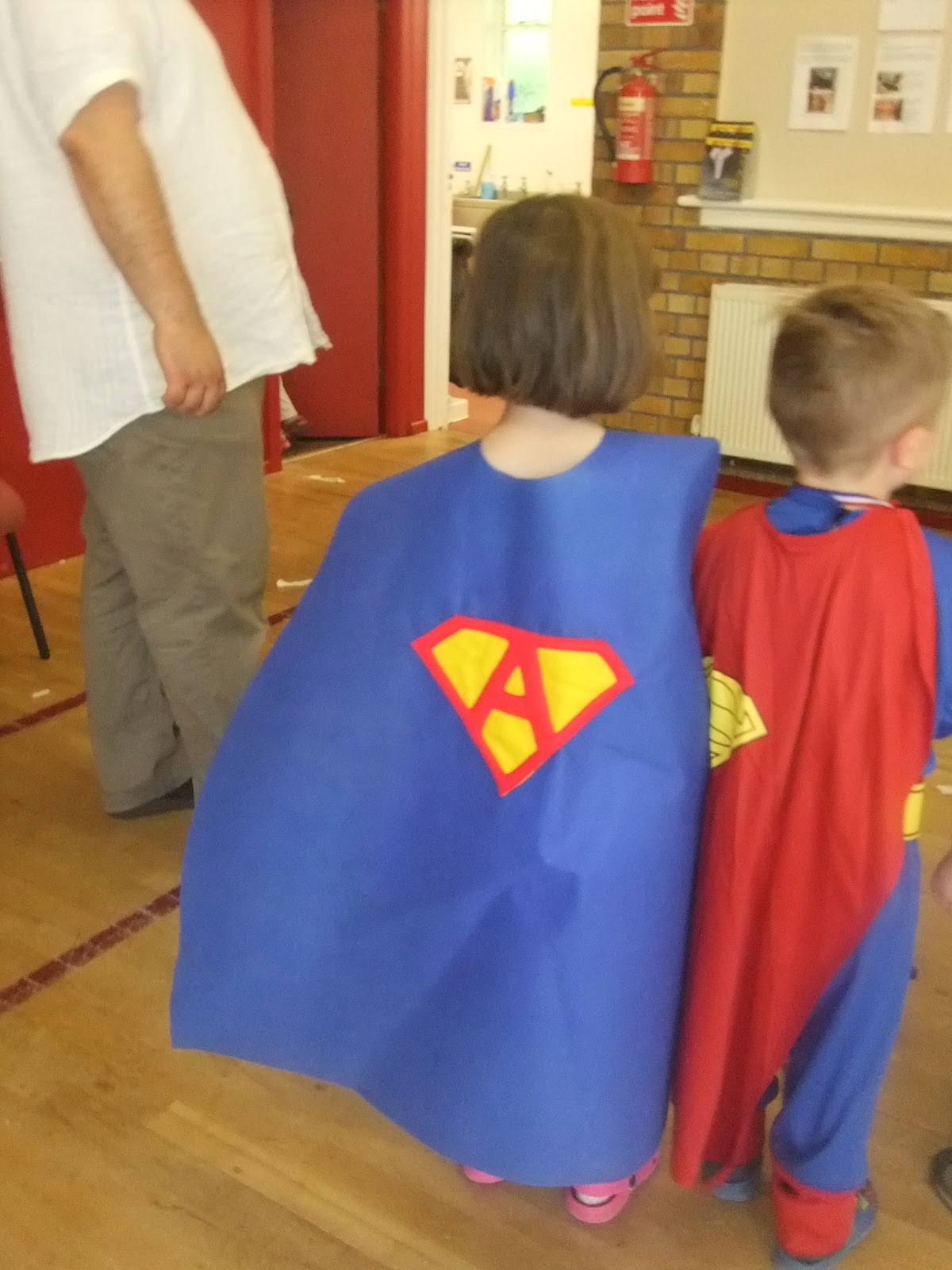 Sew Scrumptious Reversible Superhero Cape Tutorial