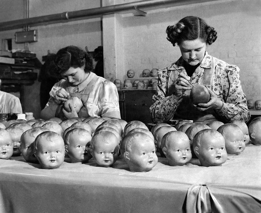 These Scary Vintage Dolls That Will Make Your Skin Crawl vintage everyday