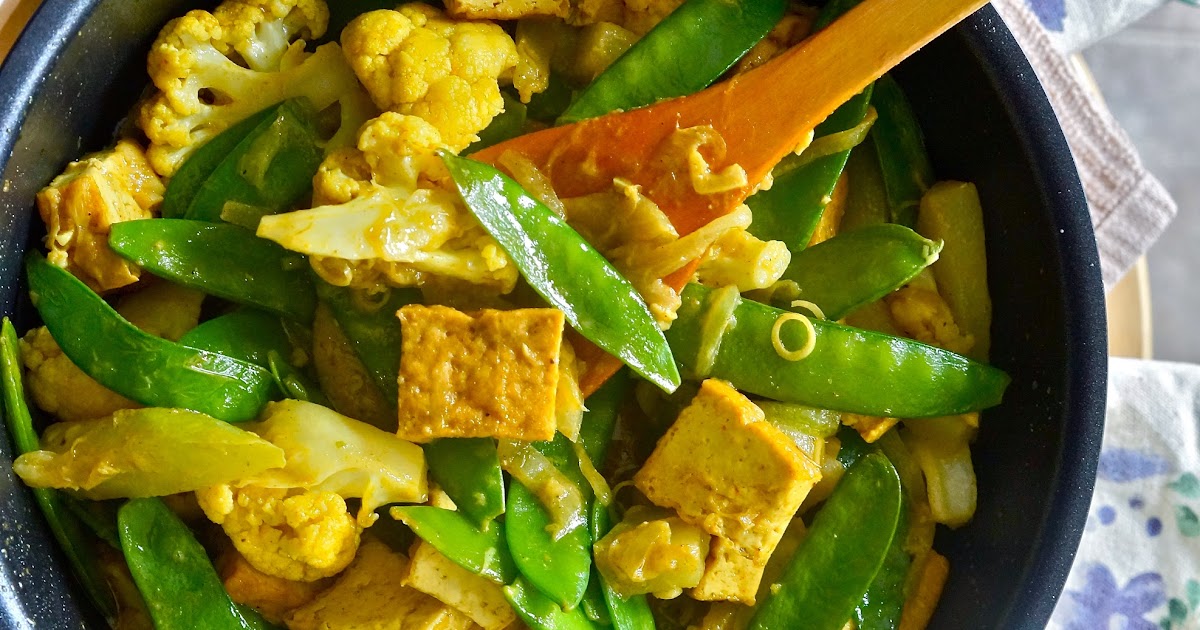 Vegetarian tofu curry