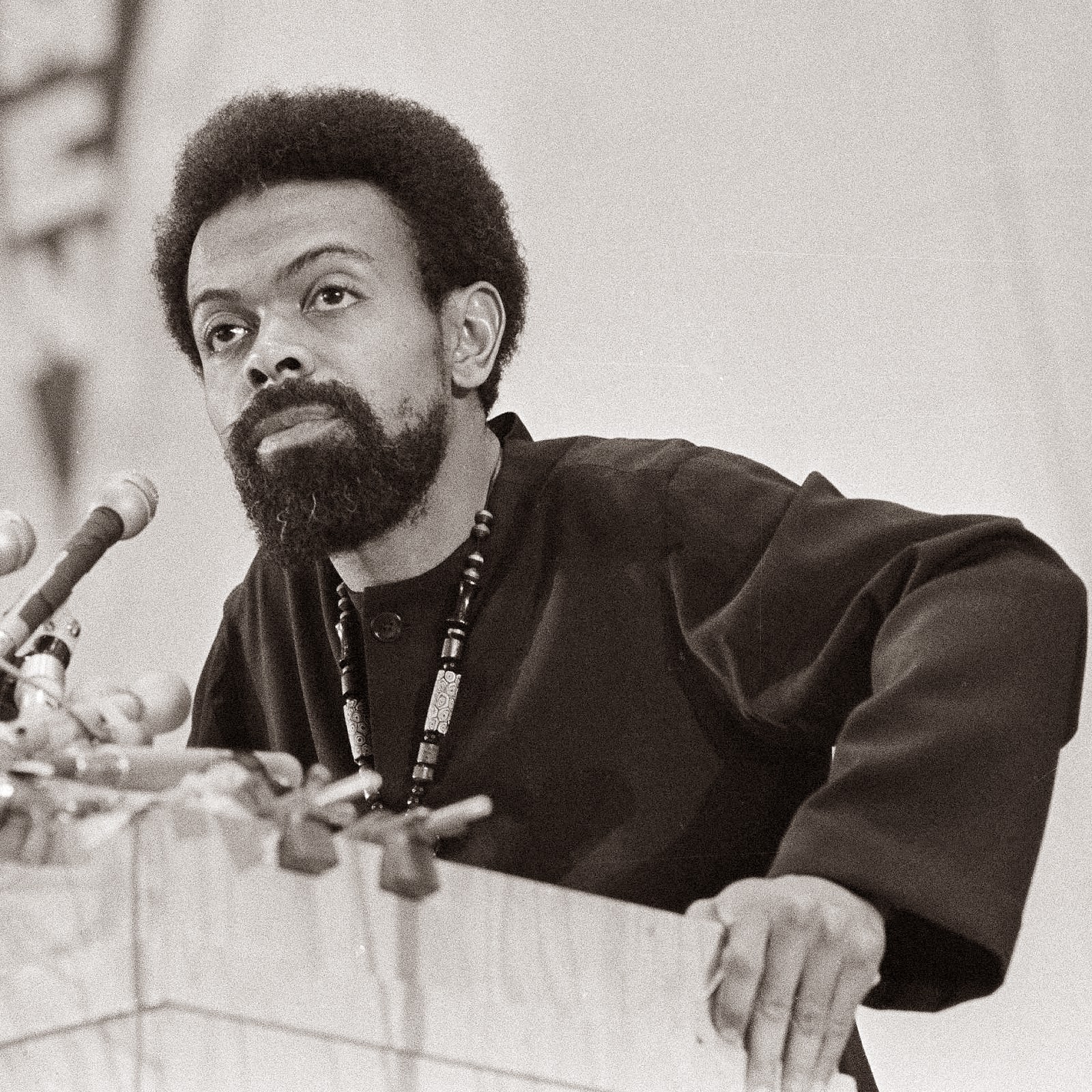 amiri baraka black arts movement essay An examination of the black arts movement in a 1968 essay, the black arts movement, larry neal proclaimed the black arts movement was the aesthetic and spiritual sister of the black power concept. amiri baraka black arts movement essay An examination of the black arts movement in a 1968 essay, the black arts movement, larry neal proclaimed the black arts movement was the aesthetic and spiritual sister of the black power concept.