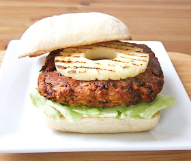 Beanburger with Grilled Pineapple