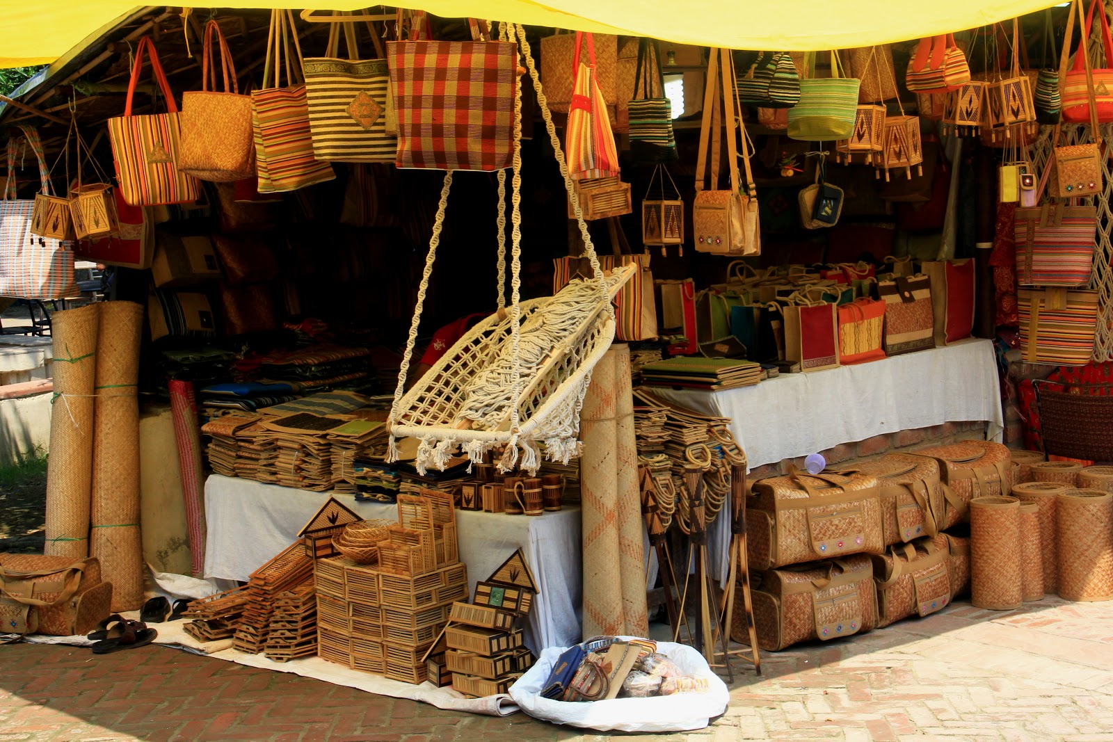 Heritage shopping in Delhi Haat and Janpath India Travel Blog