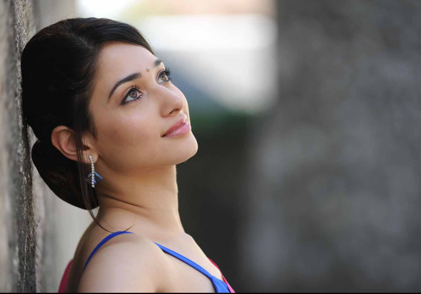 south mp3 songs: Tamanna Latest Photo Gallery from racha movie