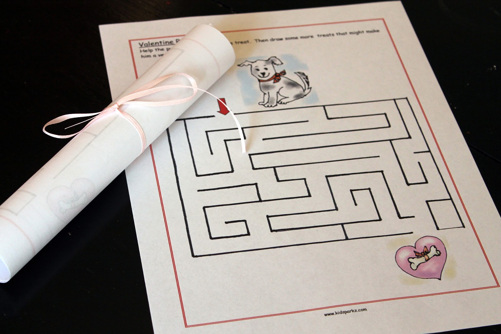 Dinosaur & Kitty Valentine Mailboxes Reading Confetti