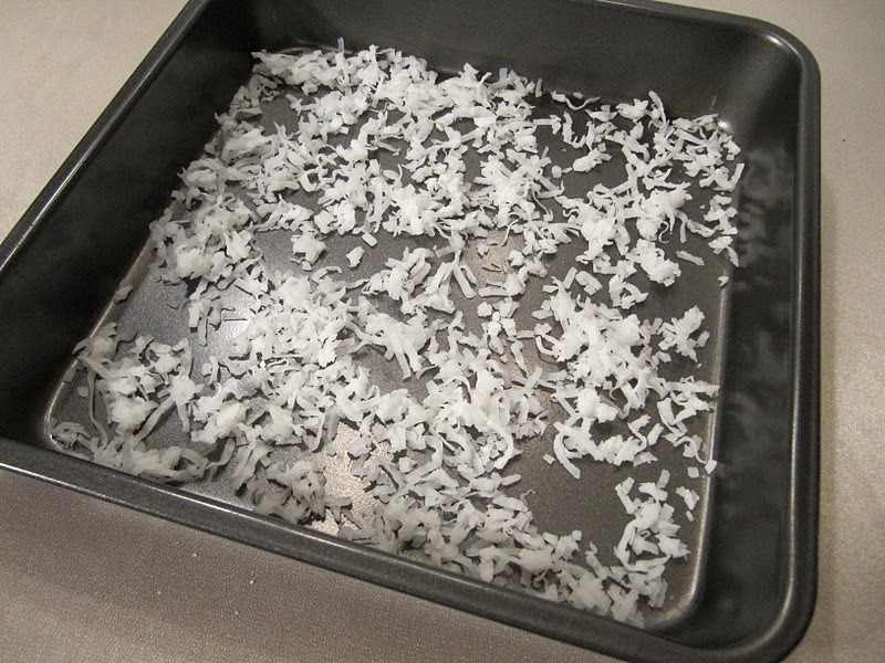 VIMWAC: 12 Days of Christmas Treats, Day 3: Marshmallow Graham Squares