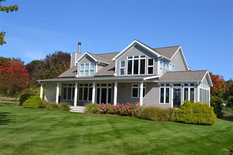 5065 Anderfind Dr Ludington, MI 49431 WaterfrontLuxuryHomes