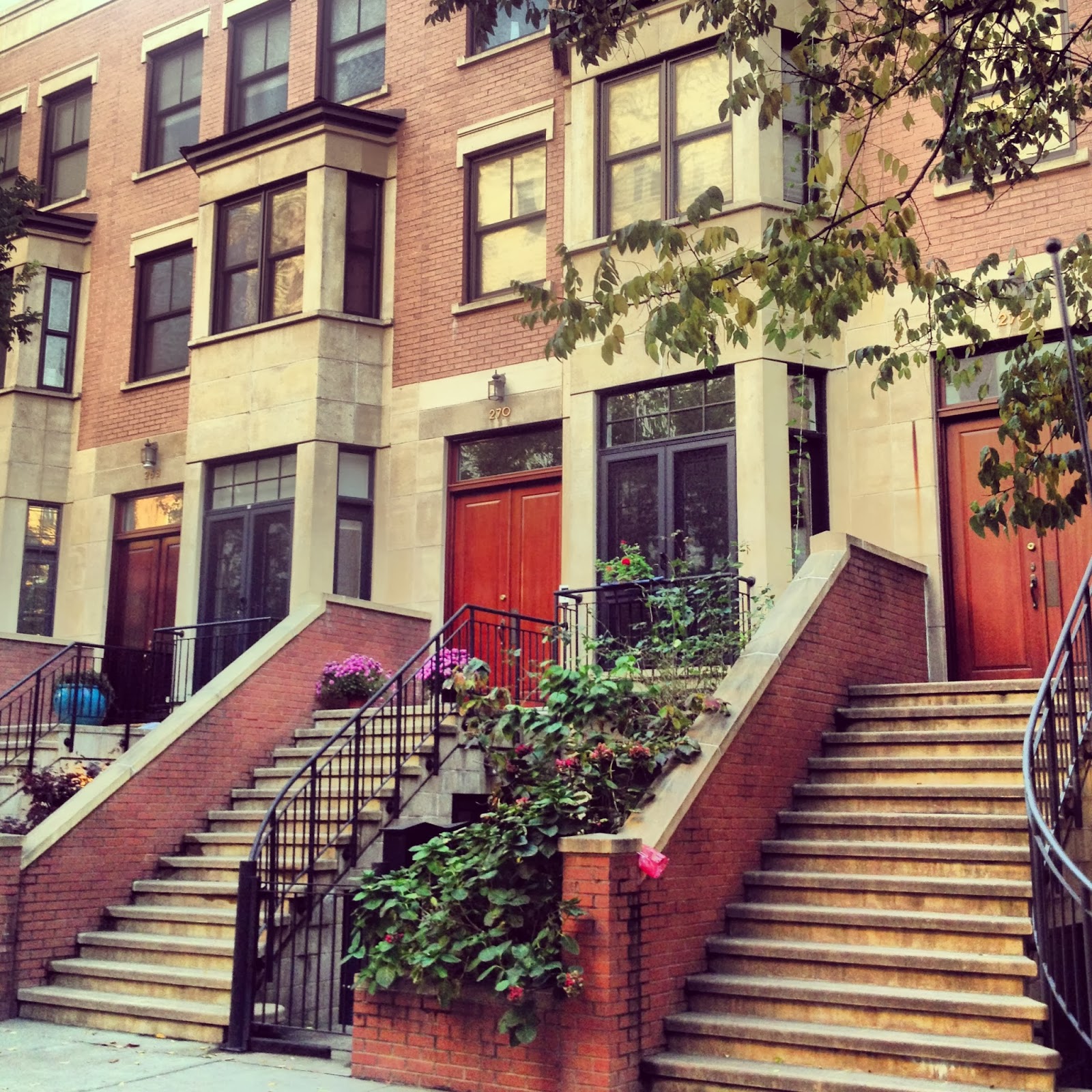 H A R L E M + B E S P O K E ☞ ARCHITECTURE Harlem Modern Townhouses