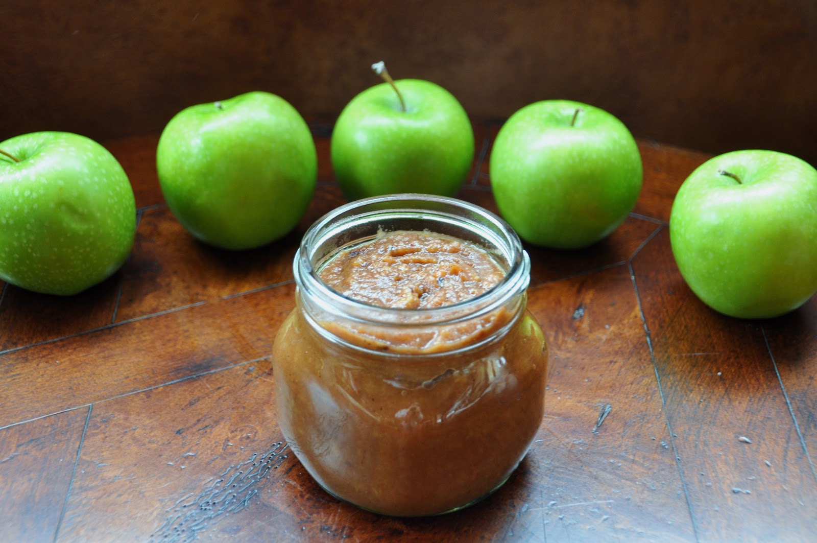 A LA GRAHAM SLOW COOKER ORGANIC APPLESAUCE CLEAN EATING