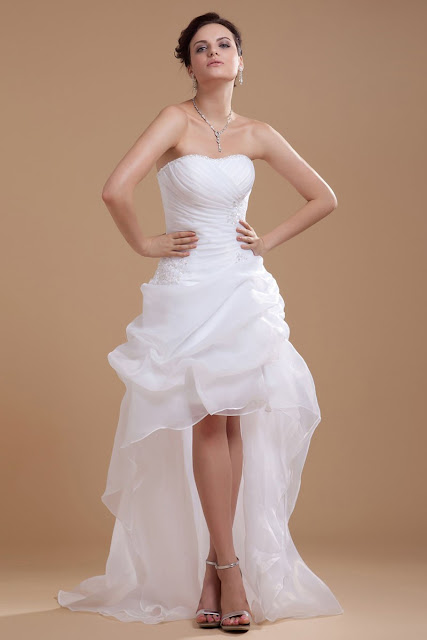 Wedding Dress for Straight Body Shape with Ruffles