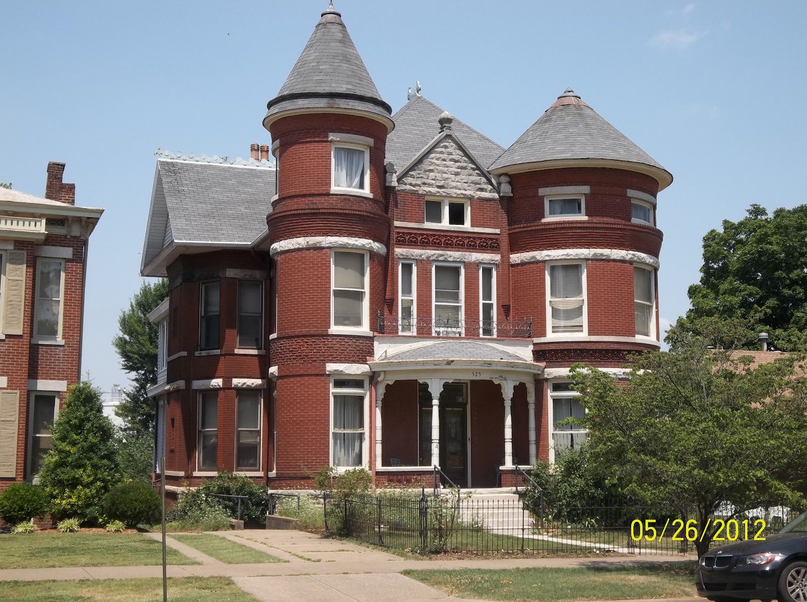 Tour, Visit & Eat Awesome Houses in Henderson Kentucky