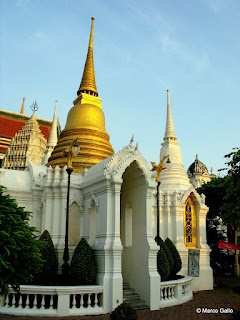 CEMENTERIO REAL WAT RATCHABOPHIT, BANGKOK. TAILANDIA