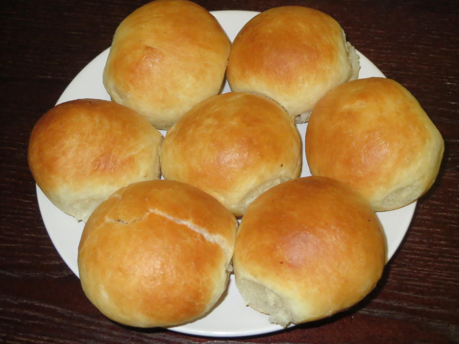 "Yummie Bites" PAV BREAD RECIPE ( DINNER ROLLS WITHOUT EGG)
