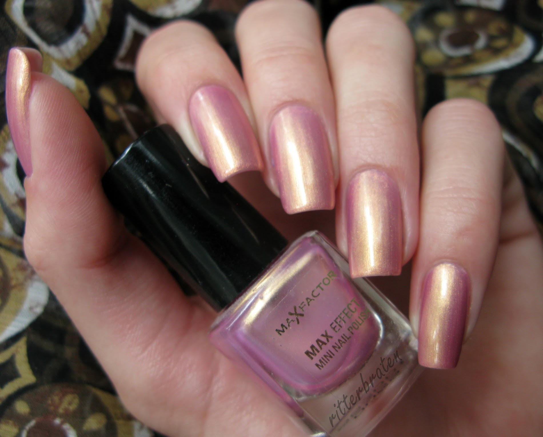 Max Factor Sunny Pink nail polish swatch