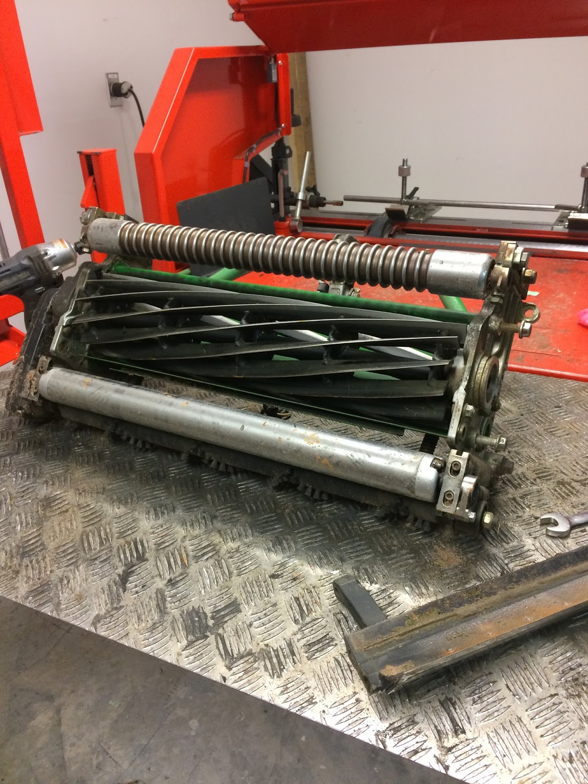 Bobs Shop Bernhard 3000 grinding and relief grinder