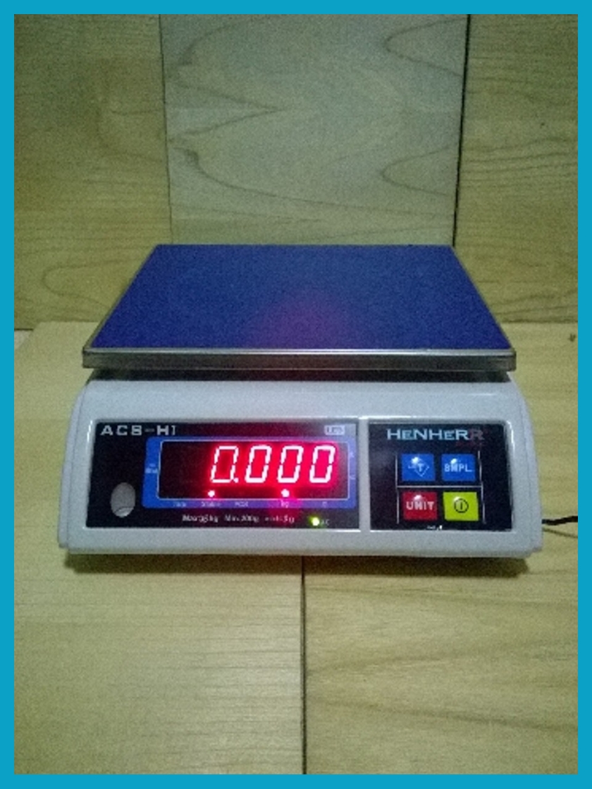 Weighing Portable Scale Merk. "HENHERR" LED.