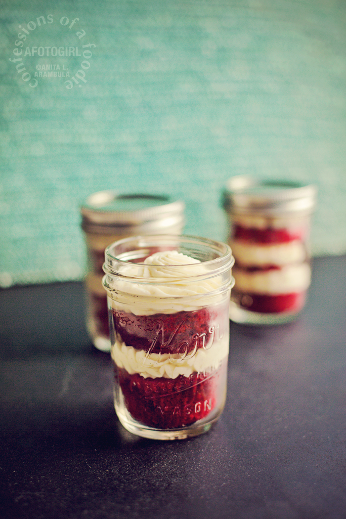 Confessions of a Foodie DIY Christmas red velvet cupcakes in a jar