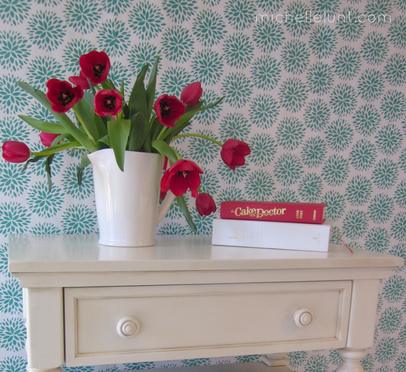 Honey I'm Home Painting a Side Table