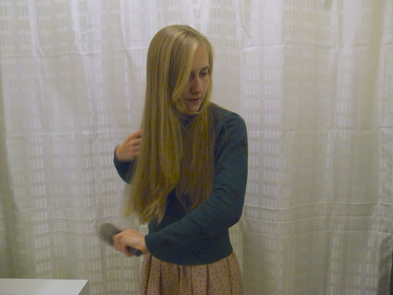 How To Cut Your Own Hair Straight