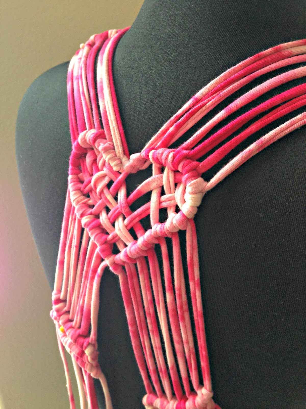 Heart Macrame Pattern | trash to couture diy macrame heart Heart Macrame Pattern | trash to couture diy macrame heart