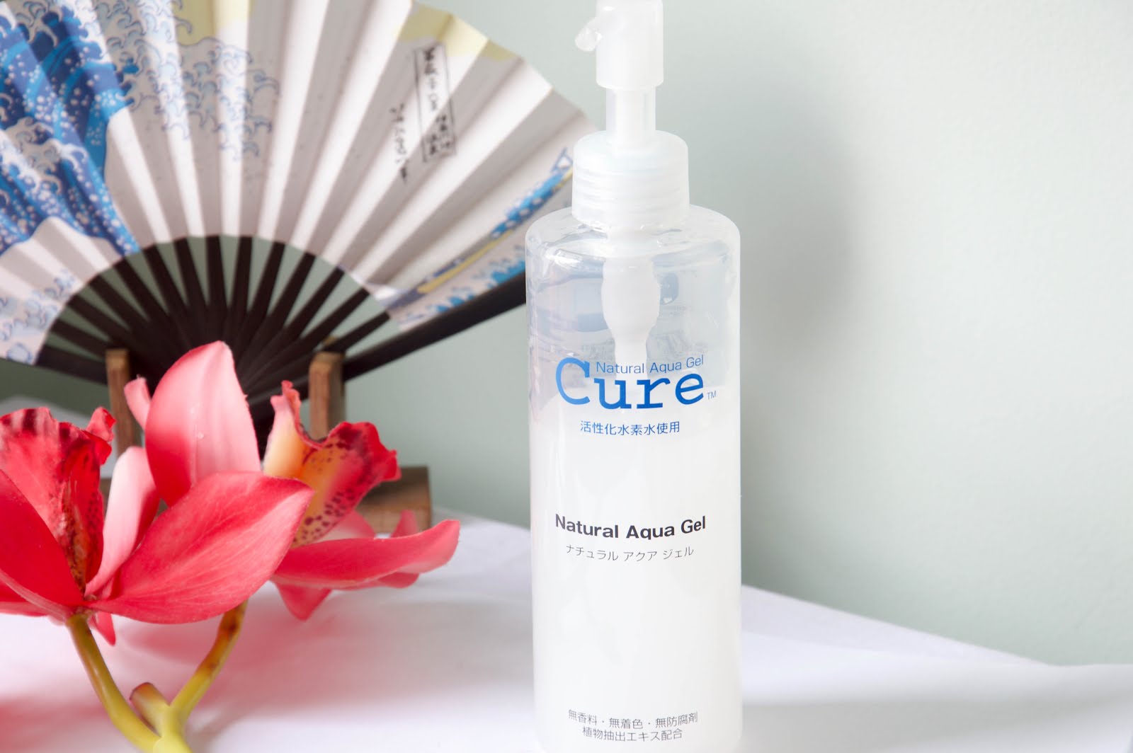 REVIEW Scary Exfoliator Cure Natural Aqua Gel Review