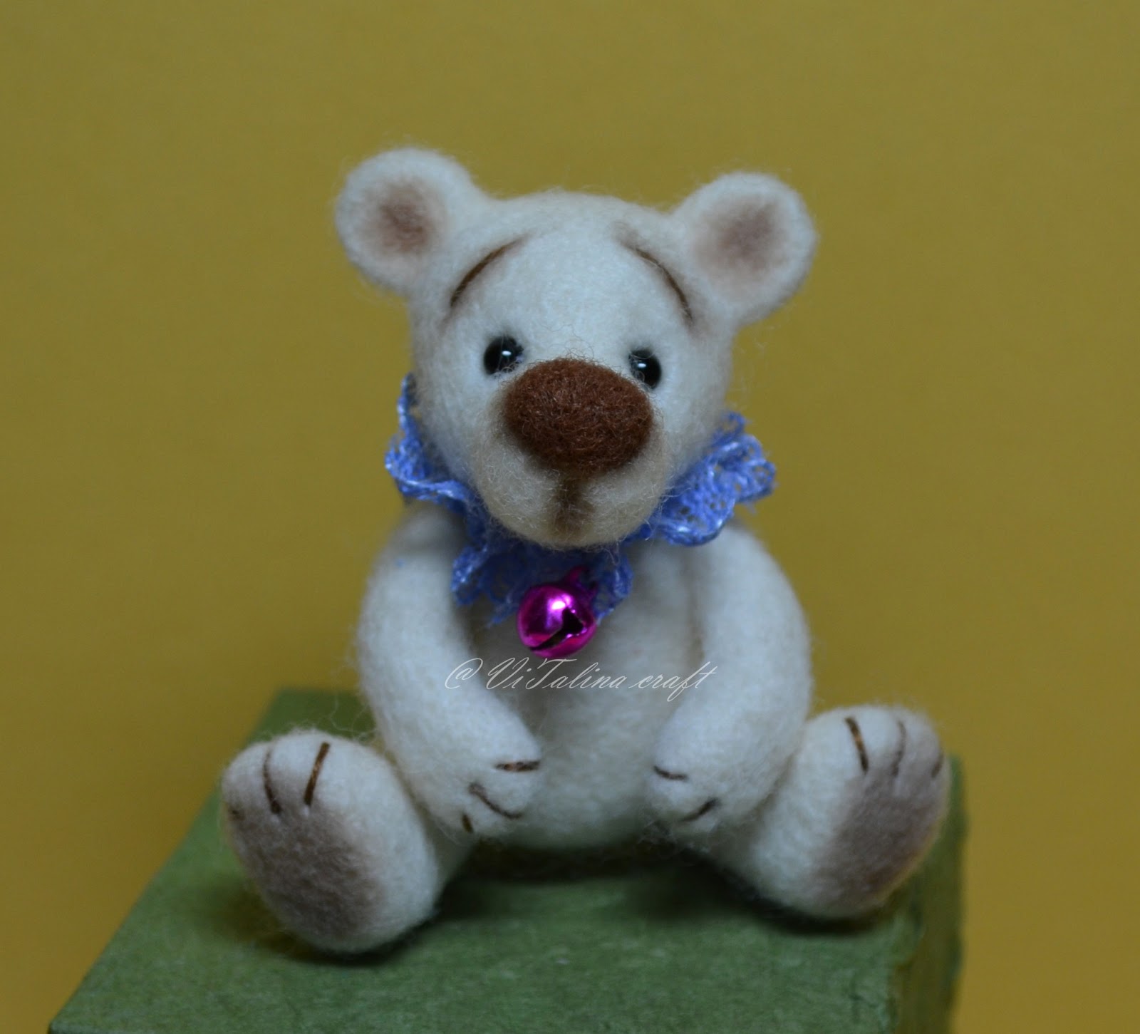 Maxwell OOAK Needle Felted Teddy Bear ViTalina Craft