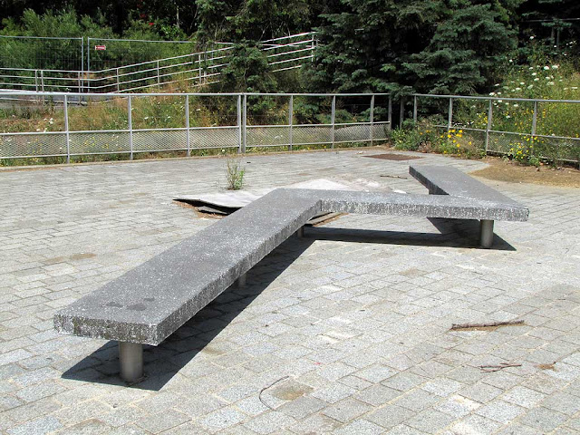 Odd-shaped bench, Parc de la Villette, Paris