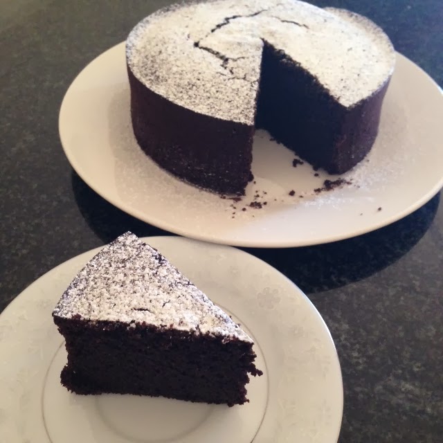 nigella lawson cake almond