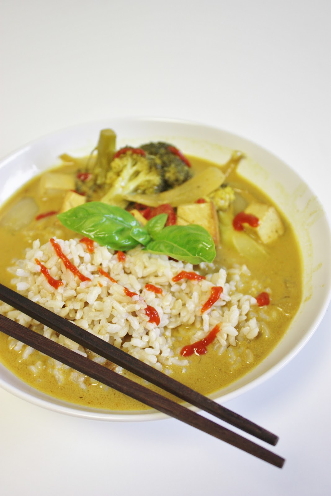 This Rawsome Vegan Life curry with tofu & grilled vegetables