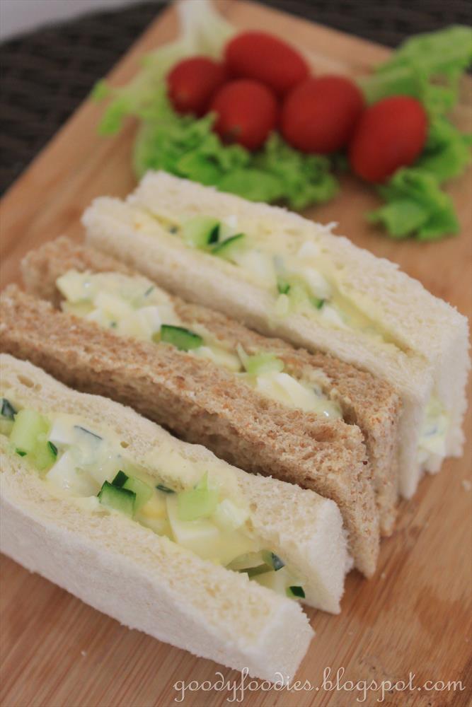 GoodyFoodies: Recipe: Egg mayonnaise with cucumber sandwiches