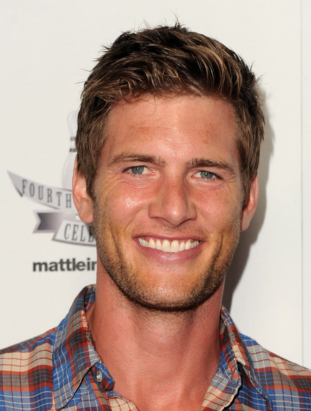 Ryan McPartlin Photos | Tv Series Posters and Cast