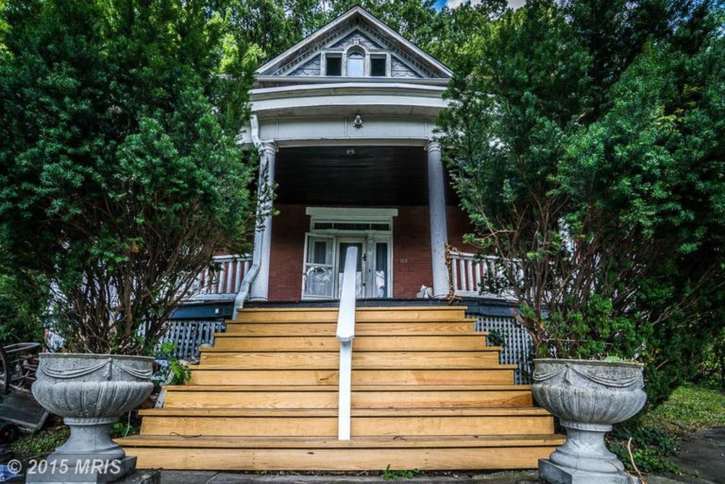 From City to Suburbia 165 Upper Church St Westernport, MD 21562