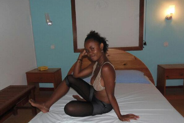 Boy Leaked Unclad Photos Of His Young Africa Girlfriend