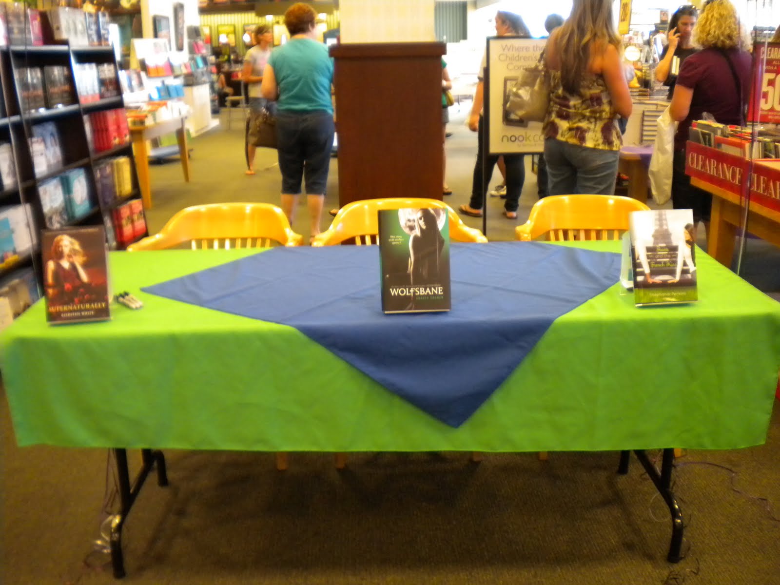 Bookworm1858 Book SigningKiersten White, Andrea Cremer, and Stephanie Perkins