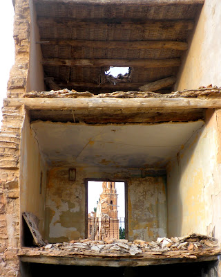 Casas en ruina en Belchite Viejo. Casas fantasmal