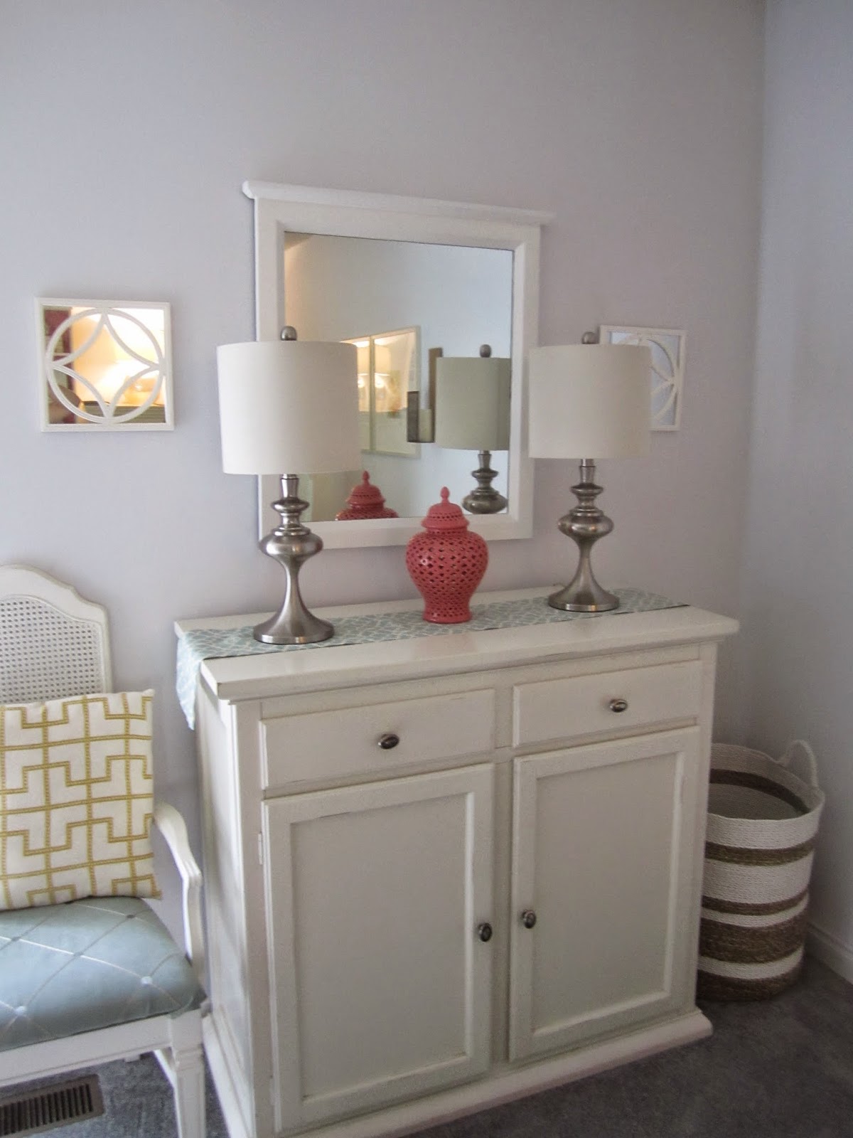 Swoon Style and Home More Art in the Dining Room