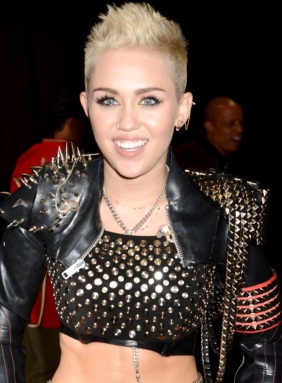 Foto de Miley Cyrus con cabello corto