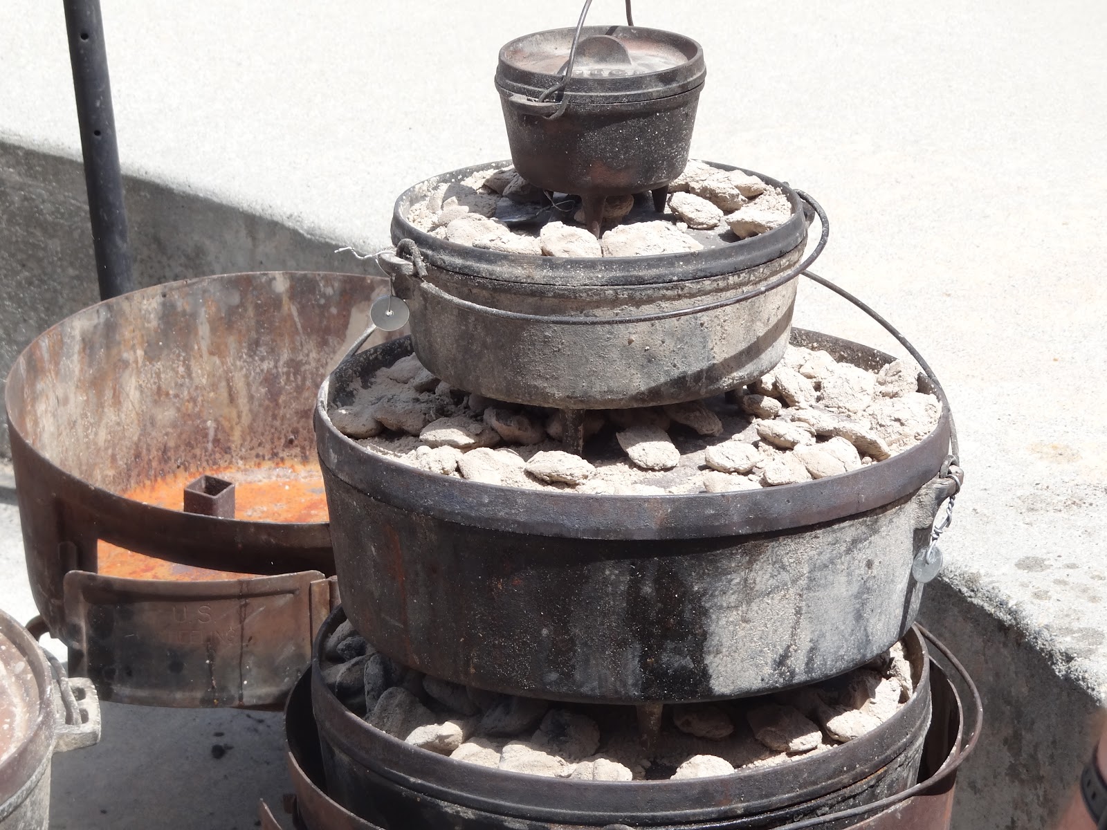 Weekday Chef Dutch Oven or Crock Pot Pulled Pork