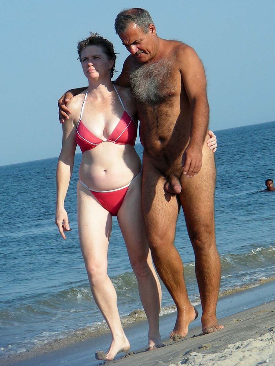 Nudist - How old do you gotta be to be on a nude beach. how old do you gott...