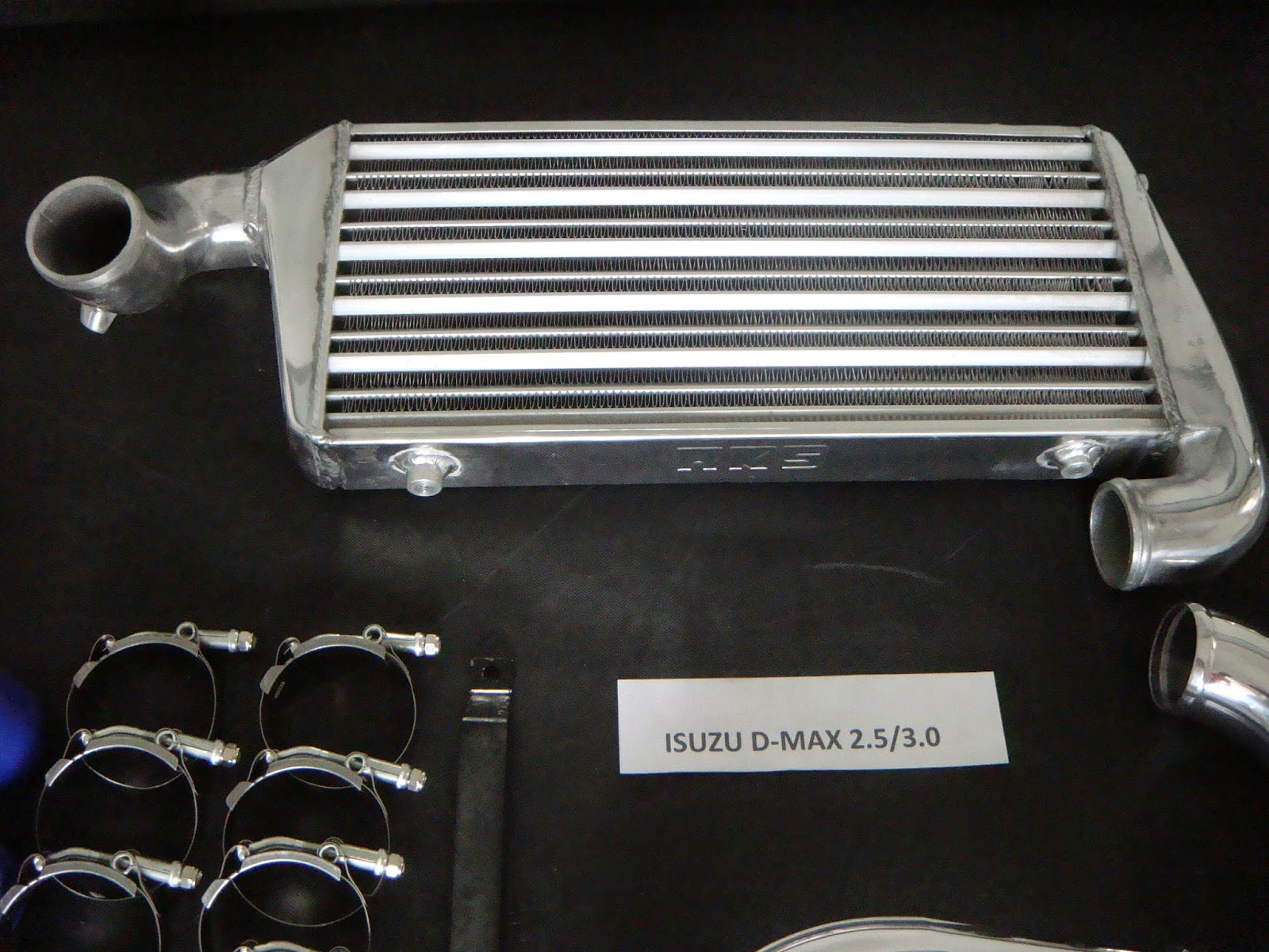 EzPerformance Isuzu Dmax 4x4 2.5/3.0 Intercooler kit