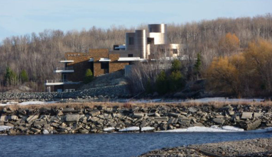 Whispers from the Edge of the Rainforest Who laments for Haileybury House?