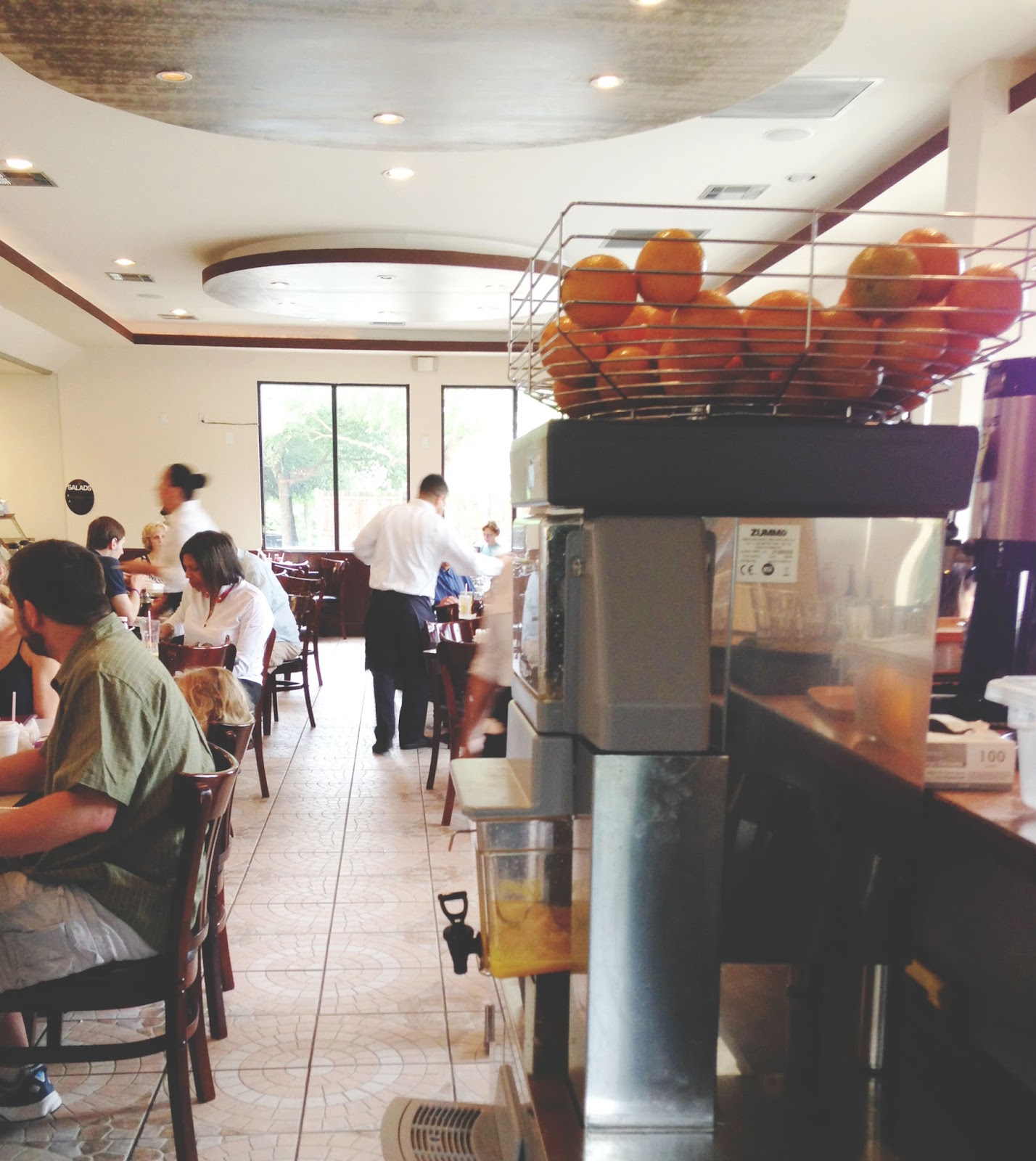 Harry's Restaurant & Cafe | Adventures in a New(ish) City