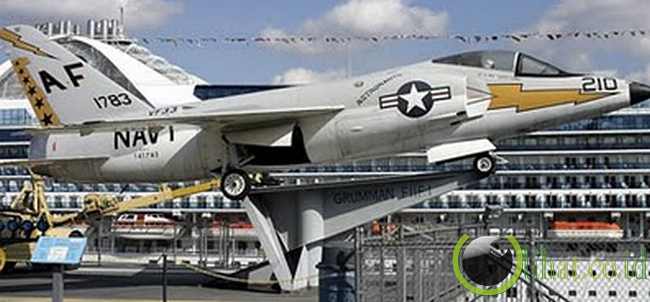 Pilot yang Tertembak Oleh Pelurunya Sendiri Pilot yang Tertembak Oleh Pelurunya Sendiri