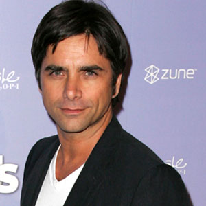 Foto John Stamos.