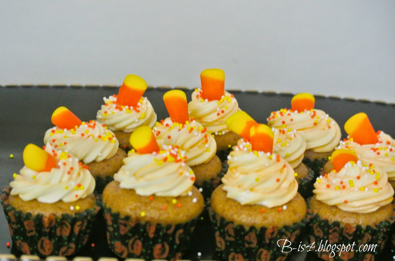 Banana Spice Cupcakes Halloween Dessert, Fall Recipe