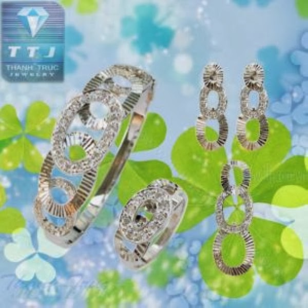 Bông-tai-dây-chuyền-vòng-vàng-ý-750-dep-moi-nhat-2014 Bông-tai-dây-chuyền-vòng-vàng-ý-750-dep-moi-nhat-2014